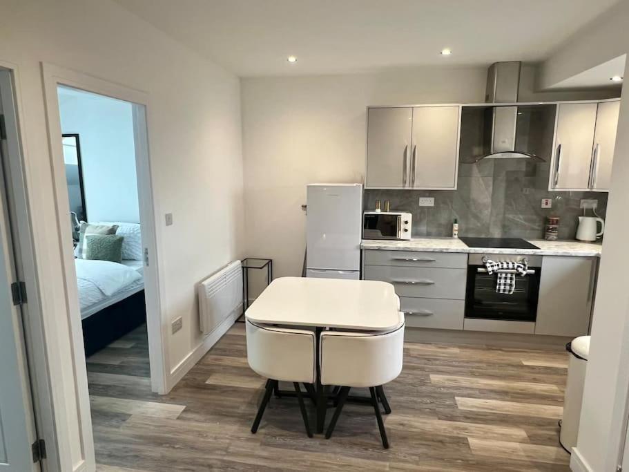New 2 Bed Preston City Centre Flat - Sleeps 4 外观 照片