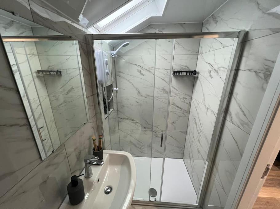 New 2 Bed Preston City Centre Flat - Sleeps 4 外观 照片